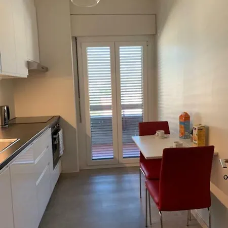 Karl&deby Stazione/centro Appartement