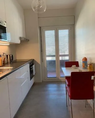 Karl&deby Stazione/centro Appartement *